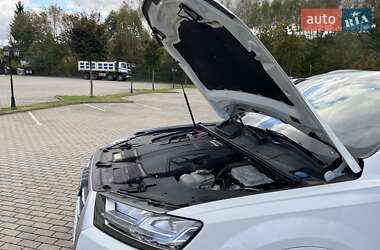 Внедорожник / Кроссовер Audi Q7 2018 в 