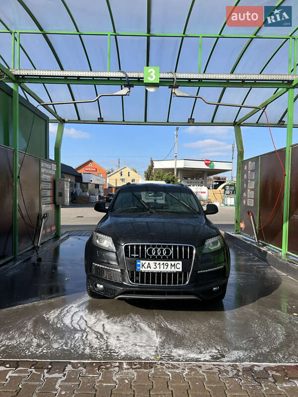 Внедорожник / Кроссовер Audi Q7 2013 в Киеве