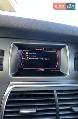 Внедорожник / Кроссовер Audi Q7 2013 в 