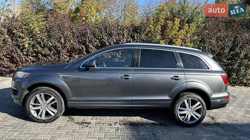 Позашляховик / Кросовер Audi Q7 2013 в Ладижині