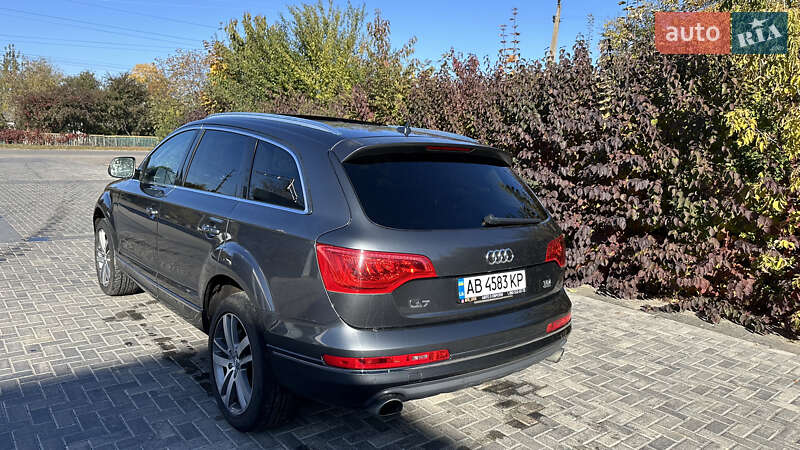 Позашляховик / Кросовер Audi Q7 2013 в Ладижині