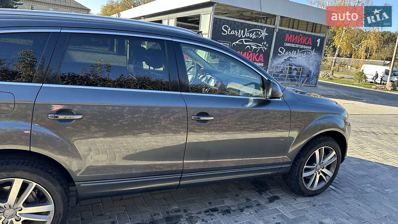 Позашляховик / Кросовер Audi Q7 2013 в Ладижині