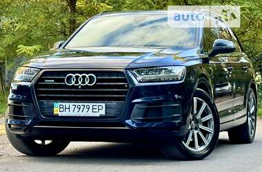 Позашляховик / Кросовер Audi Q7 2017 в Одесі