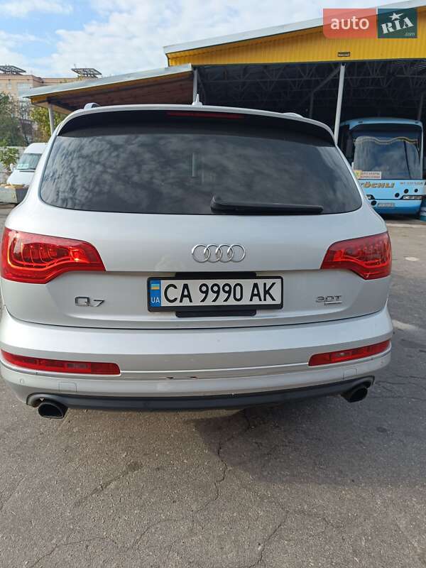Внедорожник / Кроссовер Audi Q7 2015 в Черкассах