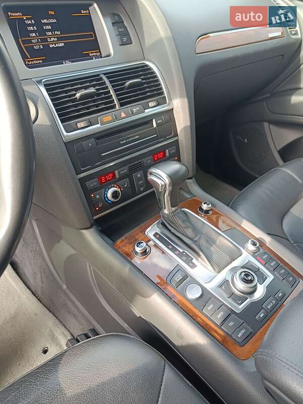 Внедорожник / Кроссовер Audi Q7 2015 в Черкассах