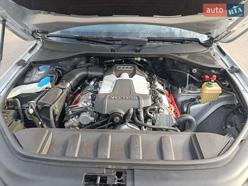 Внедорожник / Кроссовер Audi Q7 2015 в Черкассах