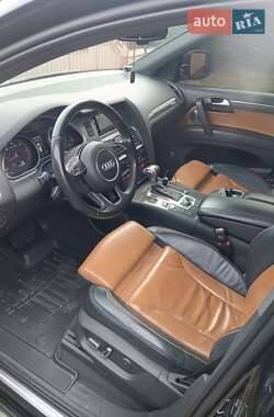 Внедорожник / Кроссовер Audi Q7 2014 в 