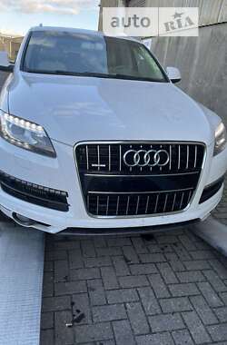 Внедорожник / Кроссовер Audi Q7 2014 в Киеве