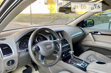 Позашляховик / Кросовер Audi Q7 2012 в Києві