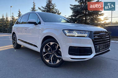 Позашляховик / Кросовер Audi Q7 2019 в Києві