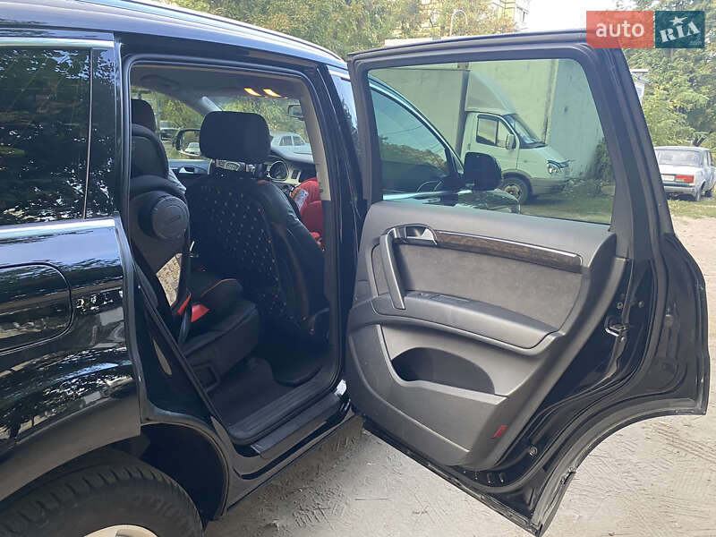 Позашляховик / Кросовер Audi Q7 2014 в Дніпрі фото 14 Позашляховик / Кросовер Audi Q7 2014 в Дніпрі