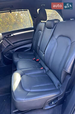 Внедорожник / Кроссовер Audi Q7 2015 в 