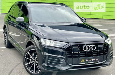 Внедорожник / Кроссовер Audi Q7 2022 в Киеве