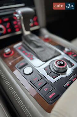 Позашляховик / Кросовер Audi Q7 2014 в 