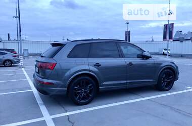 Позашляховик / Кросовер Audi Q7 2018 в Києві