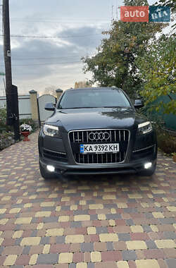 Внедорожник / Кроссовер Audi Q7 2015 в 