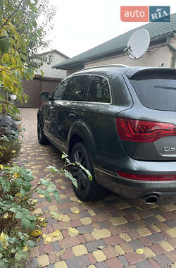 Внедорожник / Кроссовер Audi Q7 2015 в Миргороде