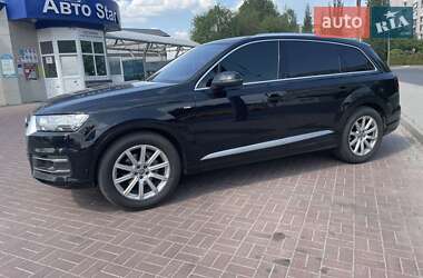 Внедорожник / Кроссовер Audi Q7 2016 в Луцке