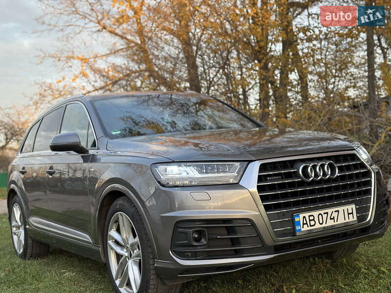 Позашляховик / Кросовер Audi Q7 2017 в Вінниці