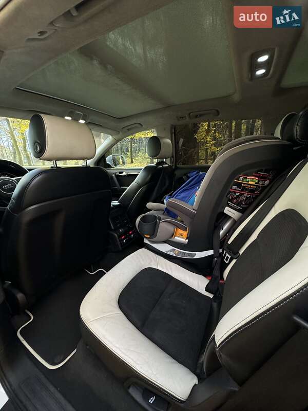 Позашляховик / Кросовер Audi Q7 2011 в Вінниці