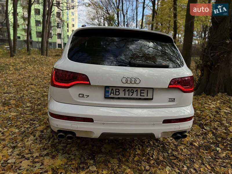 Позашляховик / Кросовер Audi Q7 2011 в Вінниці