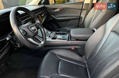 Внедорожник / Кроссовер Audi Q7 2019 в 