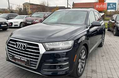Внедорожник / Кроссовер Audi Q7 2016 в 