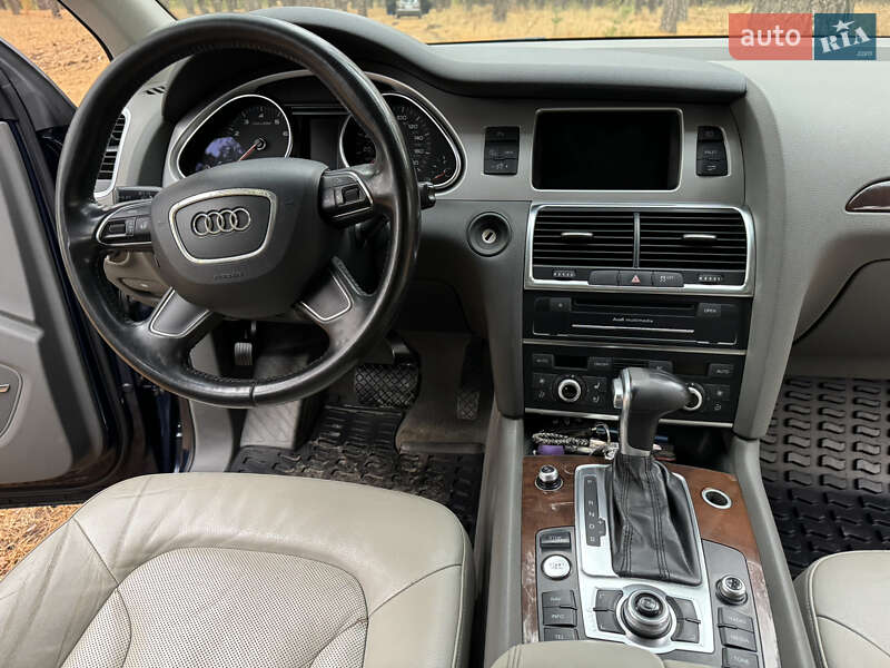 Внедорожник / Кроссовер Audi Q7 2012 в Харькове
