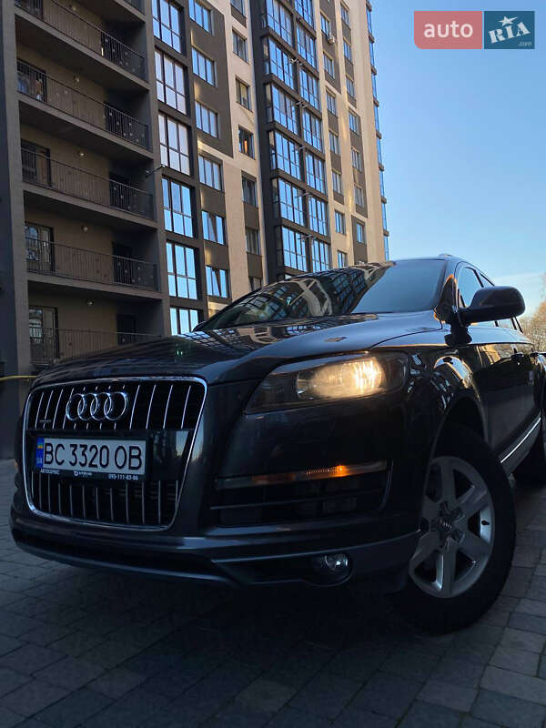 Позашляховик / Кросовер Audi Q7 2011 в Івано-Франківську