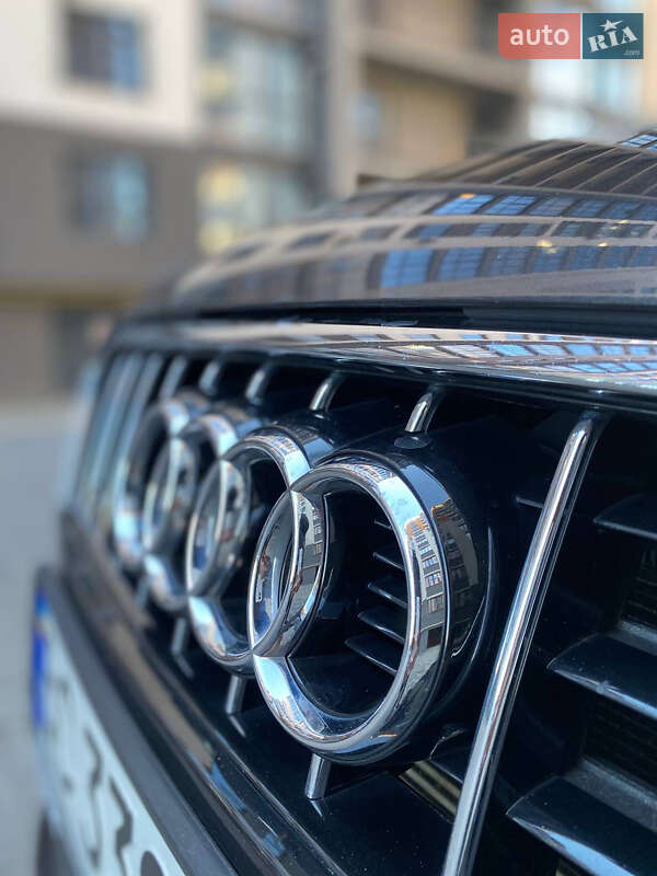 Позашляховик / Кросовер Audi Q7 2011 в Івано-Франківську