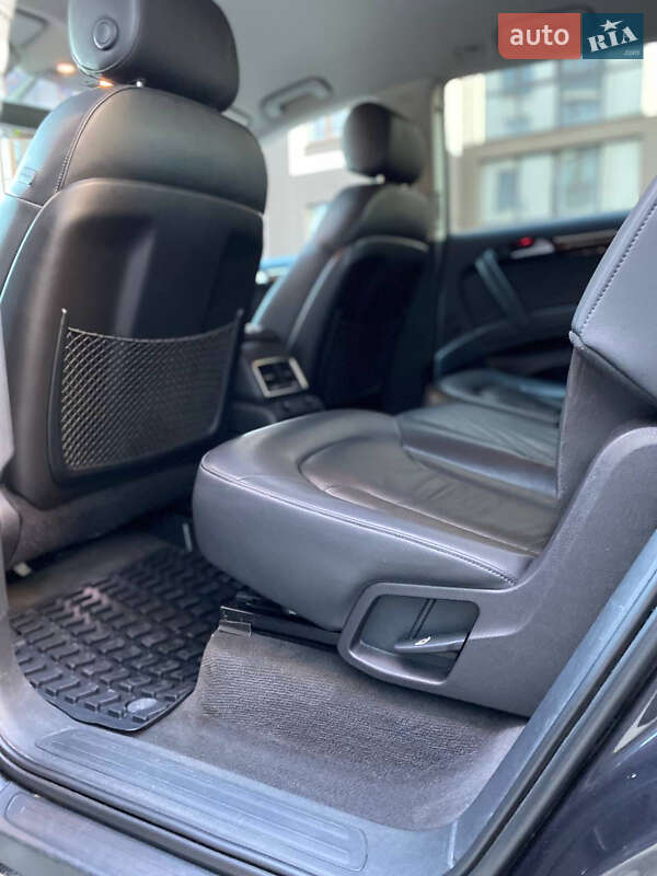Позашляховик / Кросовер Audi Q7 2011 в Івано-Франківську