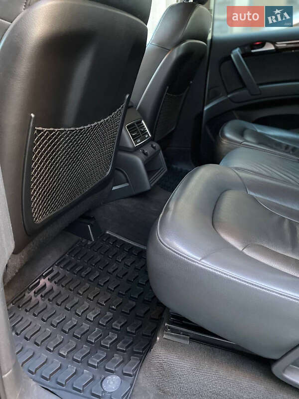 Позашляховик / Кросовер Audi Q7 2011 в Івано-Франківську