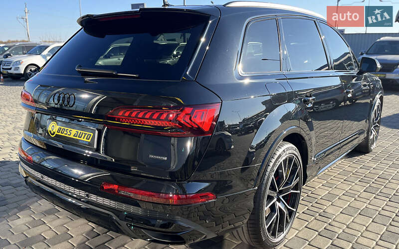 Позашляховик / Кросовер Audi Q7 2023 в Мукачевому