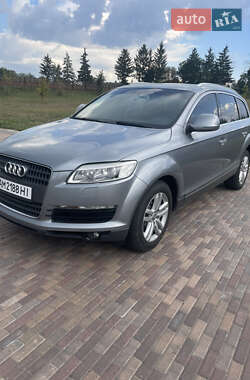 Позашляховик / Кросовер Audi Q7 2007 в Києві