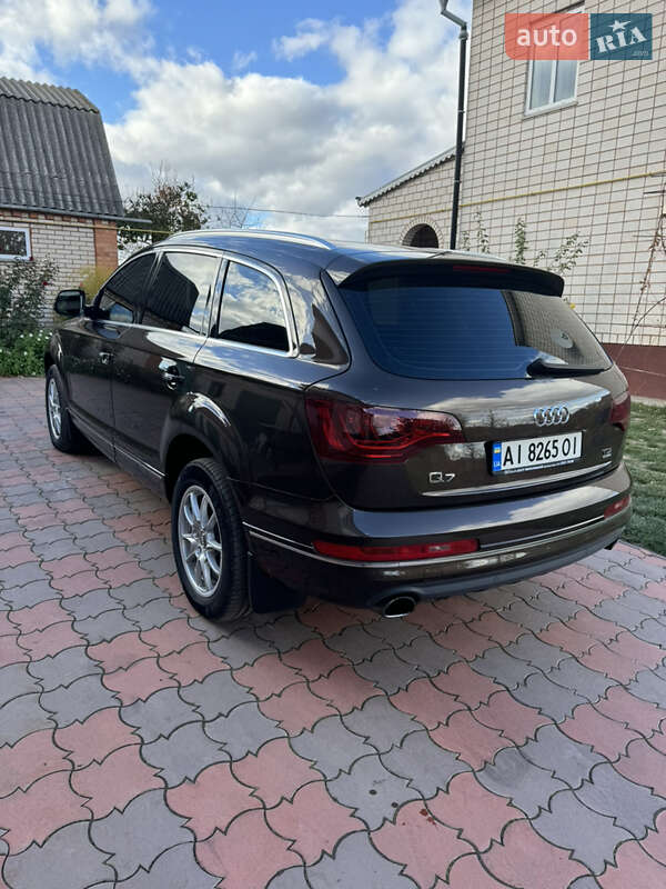 Позашляховик / Кросовер Audi Q7 2014 в Козятині
