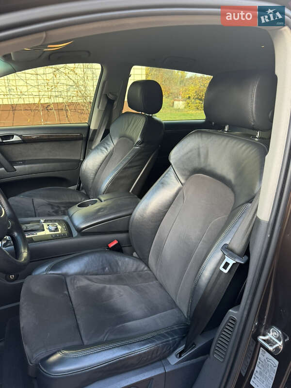 Позашляховик / Кросовер Audi Q7 2014 в Козятині