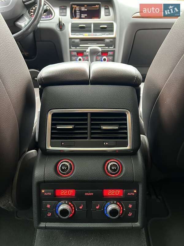 Позашляховик / Кросовер Audi Q7 2012 в Тернополі