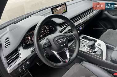 Внедорожник / Кроссовер Audi Q7 2019 в 