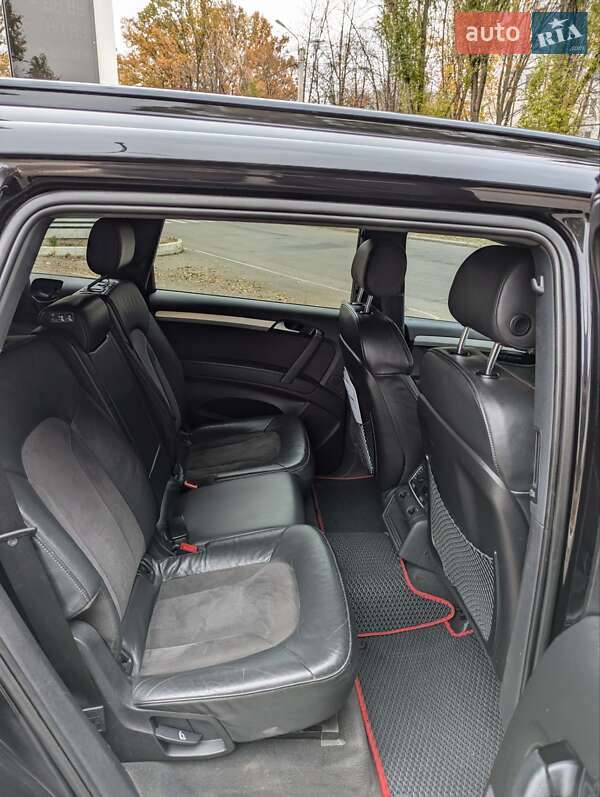 Внедорожник / Кроссовер Audi Q7 2011 в Харькове