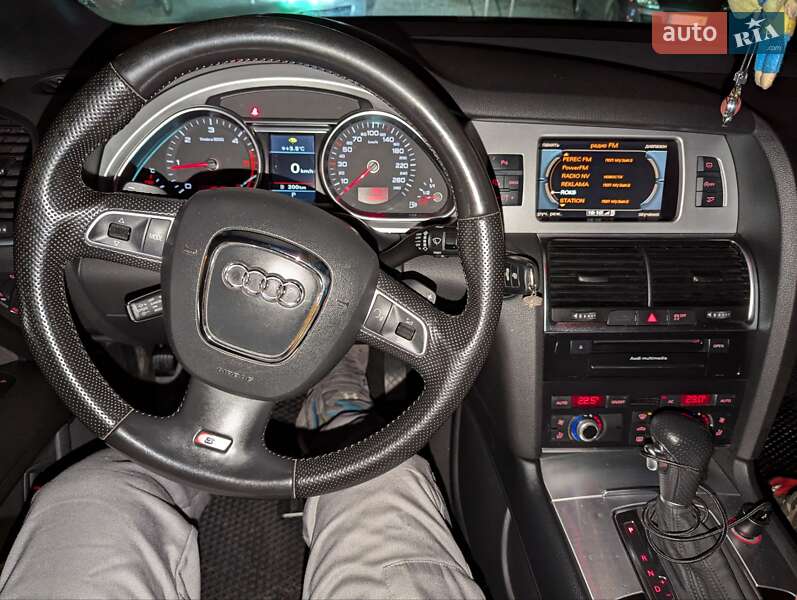 Внедорожник / Кроссовер Audi Q7 2011 в Харькове