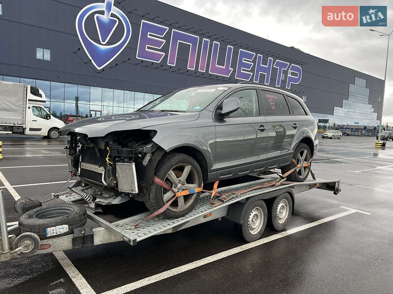 Внедорожник / Кроссовер Audi Q7 2015 в Рожнятове