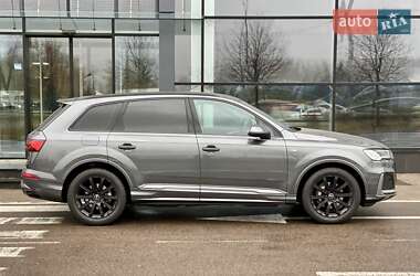 Внедорожник / Кроссовер Audi Q7 2023 в Киеве