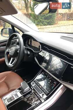 Внедорожник / Кроссовер Audi Q7 2022 в 