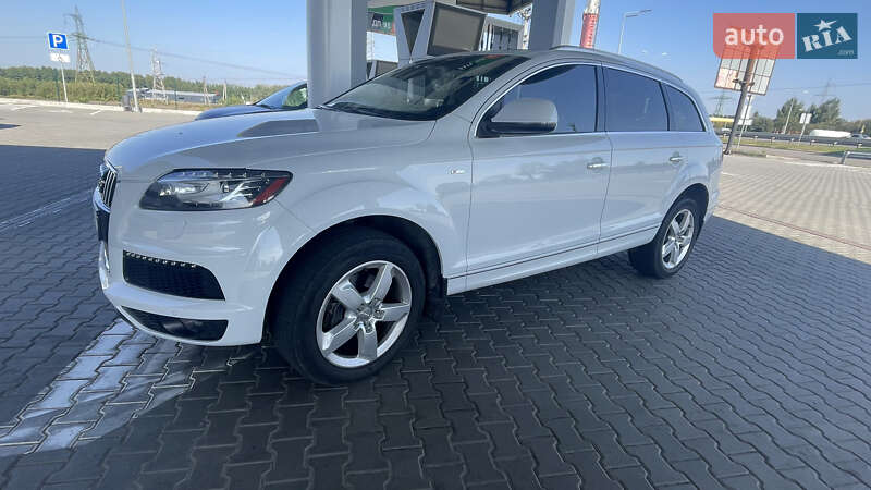 Позашляховик / Кросовер Audi Q7 2012 в Києві