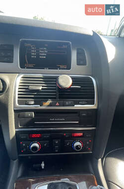 Внедорожник / Кроссовер Audi Q7 2012 в 