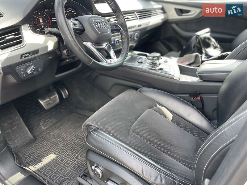 Внедорожник / Кроссовер Audi Q7 2018 в Киеве
