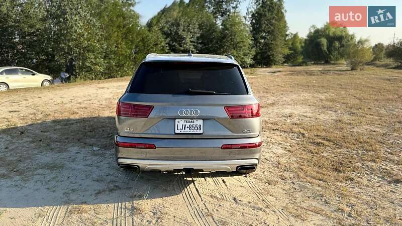 Внедорожник / Кроссовер Audi Q7 2017 в Шостке