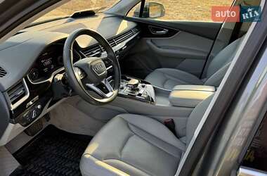 Внедорожник / Кроссовер Audi Q7 2017 в Шостке