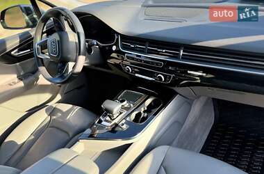 Внедорожник / Кроссовер Audi Q7 2017 в Шостке