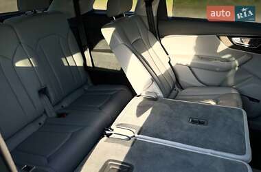 Внедорожник / Кроссовер Audi Q7 2017 в Шостке